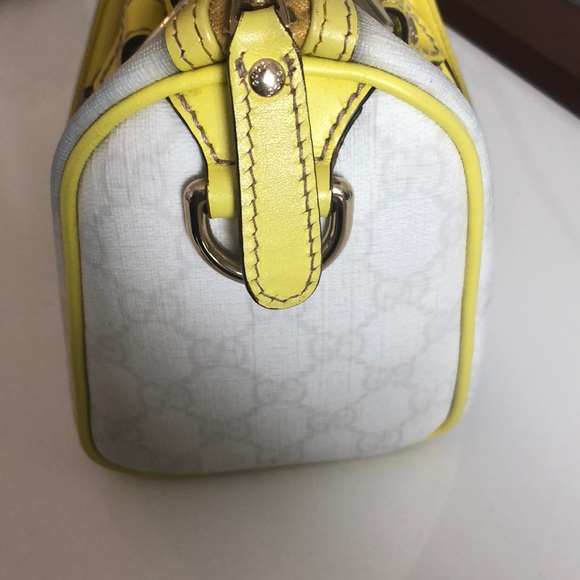 Gorgeous small Gucci bag - Picture 3 of 5